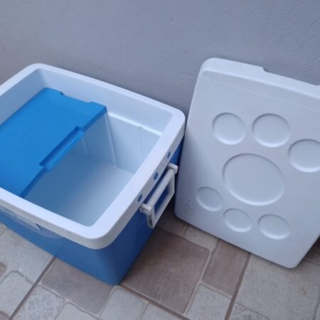 Caixa Térmica 75 Litros